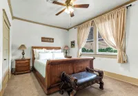 Massive 6 Bedroom Downtown Home