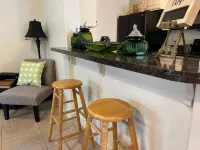 A Duplex "Emerald" nearby Hospitals, TJC, Nurses, Work Crews - Apartments