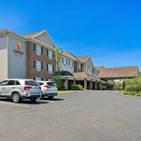 Comfort Suites Hotel and Conference Center