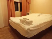Quiet 2 Bedroom Apartment, Near Wildlife, Short or Long Rental Available Hotels in 