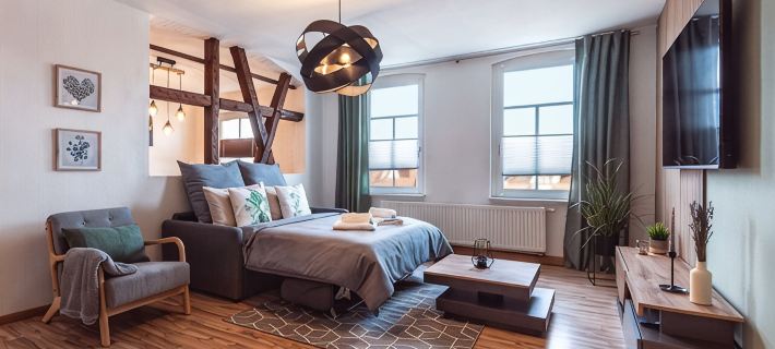 Nature Apartments - 100 qm, Zentral, 7 Pers Hotels in Erfurt