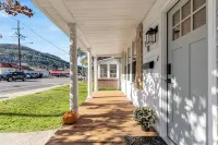 Charming 1-bedroom house in welcoming Big Stone Gap Virginia! - Homestays