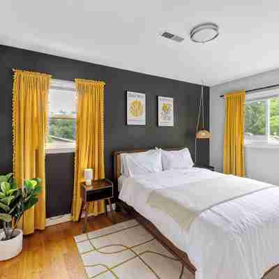 Movie & Arcade Games/Foosball - Cozy 4Bd Rooms