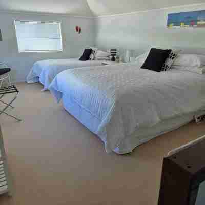 Have it all in Central Whitianga Rooms