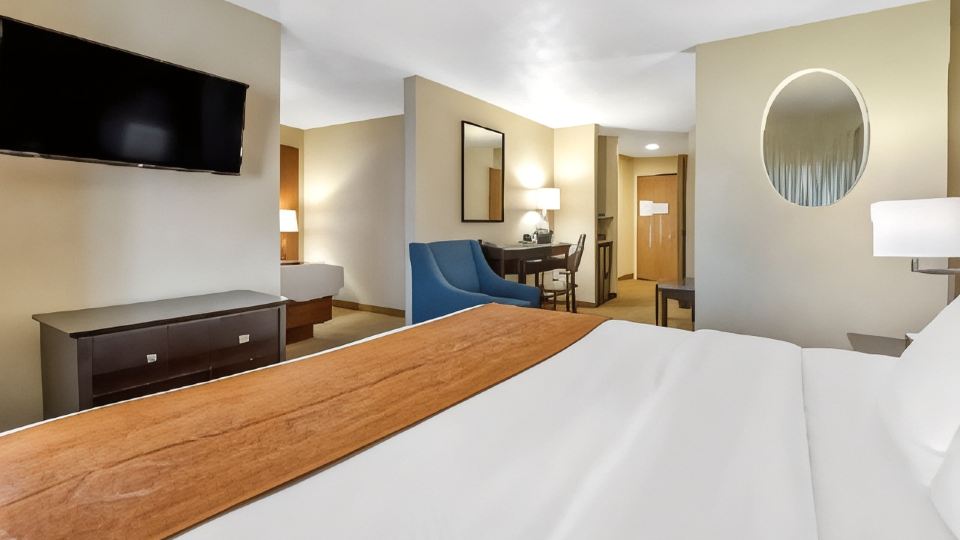 Comfort Suites Merrillville Near US 30