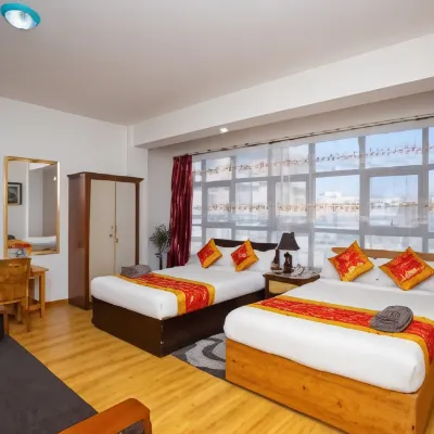 Boudha Inn Отели рядом с достопримечательностью «Боудханат Ступа»