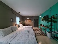 Hand Hotel