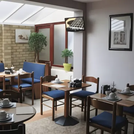 Star Hotel Отели рядом с достопримечательностью «Фулхэм»