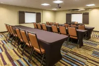 Fairfield Inn & Suites Dallas Park Central - 3 Yıldız