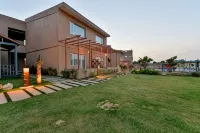 Four A Resort Jammu - bar