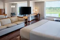 Yacht & Golf Club Paraguayo, a Tribute Portfolio Resort