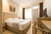 Hotel Permata Malioboro - สระว่ายน้ำแบบอินฟินิตี้