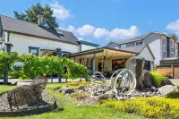 Victorian Secrets 1897 Home - Curious? Eclectic, convenient & ❤️ of wine country