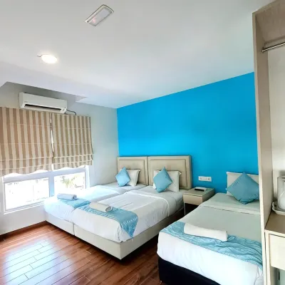 Langkawi de Bleu Hotel Отели рядом с достопримечательностью «Площадь Орла»