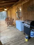 Hidden Treasure at Enid Lake-Crappie Fishing, Duck Hunting, ATVRiding, Ole Miss - Hytter