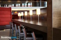 Hyatt Place Amsterdam Airport - bar