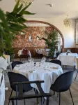 Hotel du Saumon, Verneuil Sur Avre - 2-Star