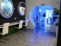 Capsule Inn Valencia Hostel Hoteles cerca de Estación de tren Joaquín Sorolla