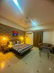 Hotel the Taksonz (Opposite Railway Station Ludhiana) - spa
