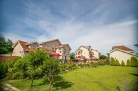 Yeongcheon Riverside Park Pension - 2-Star