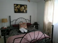 Newly renovated entire guest suite in Orange County. - 3 stjerner