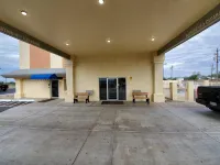 Americas Choice Inn & Suites