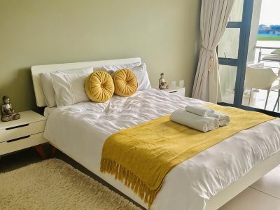 Lake Villa Hartebees