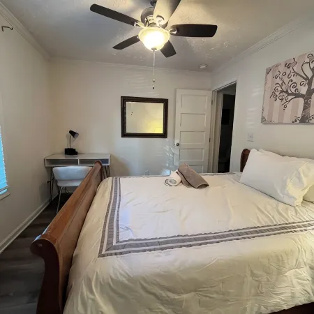 Beautiful, Cozy home in Concord providing a spacious & tranquil retreat