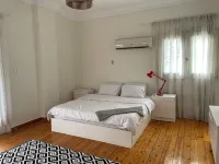 Cozy Apartment with green views of Maadi Hotels in Maadi