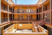 Der Steiermark Unit 108 King Studio Off Main St w/ Patio, Hot Tub & Free Parking - 4-Star