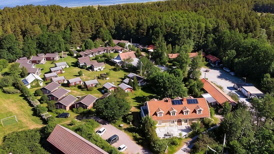 Hälluddens Stugby Och Vandrarhem