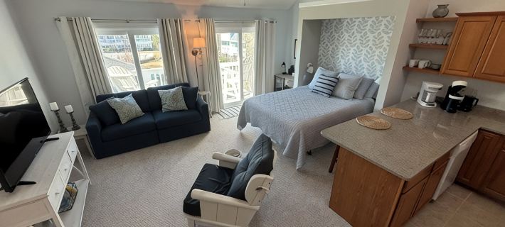 Charming studio in lovely Emerald Isle with beach access Hotels in Emerald Isle