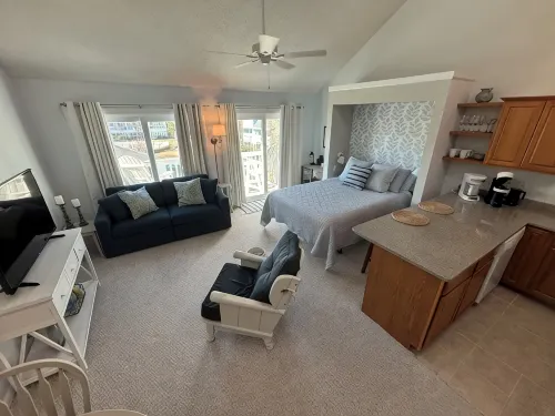 Charming studio in lovely Emerald Isle with beach access - 2 estrellas