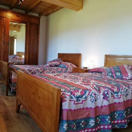 House in the Village | 4 Double Rooms | Fireplace Terrace | Yard