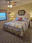 Fantastic Ocean View/Roof Top Pool from Balcony. Summer Waves at Lazy Days . - 2-Star