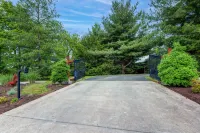Cozy Cabin - Fire pit, Upscale Area, Near I44 & HWY 65 - Feriehus