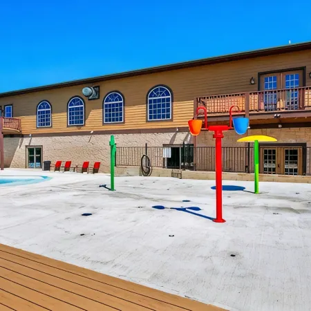 Large or Multi Family Alert- Lakeviews-Sleeps 9-Next to Pools- Sdc
