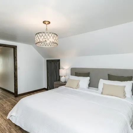 Mynte House l Modern 4BR Near Mayo, Fast WiFi, Parking, Office, Bidet