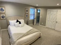 Relaxing family New Seabury home on cul-de-sac steps from Pond & Golf Course - Wifi