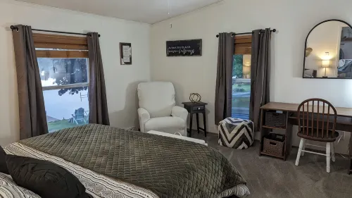 Lake House with Swimming and Kayaks - 3-Star