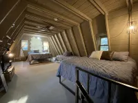 Baileys Harbor 步行可達袋鼠湖林中幽靜小屋-複式 - 小木屋