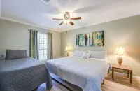 Spacious 4BR for Groups - 3 min to Woodlands Mall, Concerts & More! - 3-Star