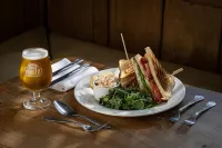 Fox & Hounds Country Hotel - breakfast