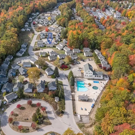 Cozy 2 Bed Cottage on Resort with Pool Jacuzzi GameRoom 1 Mile to Wells Beach!