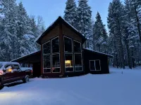 Base of Lassen National Park Secluded 1 BR + LOFT, 2 BATH HOME. sleeps up to 7 - 4-Star