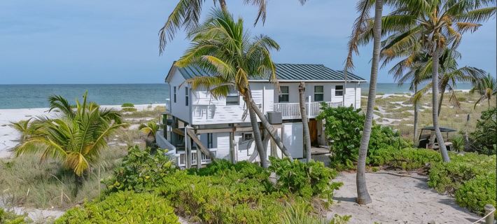 Beach's Edge, On the beach Hotels in Captiva
