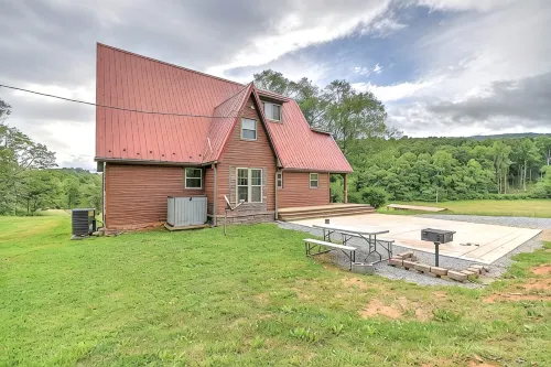 18 acres of pure beauty mix of woods and pasture!! - 3-Star