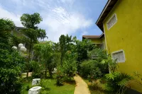Merrils Beach Resort II - parking