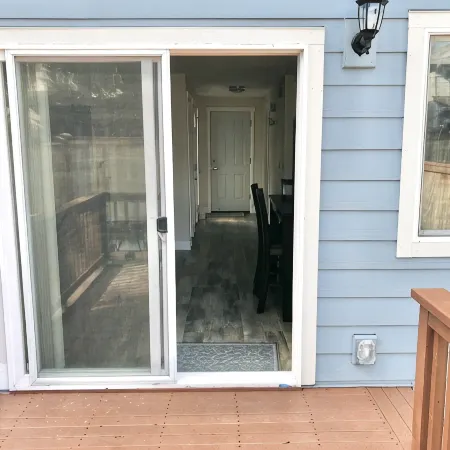 Entire Semi-Detached Kirkland Townhome