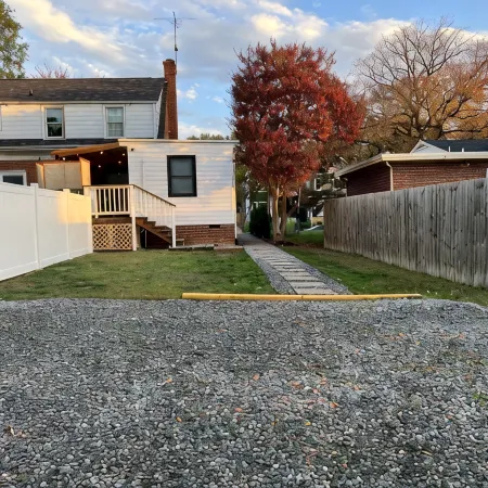 Private Guest house with Parking and Wi-Fi in a Central Location